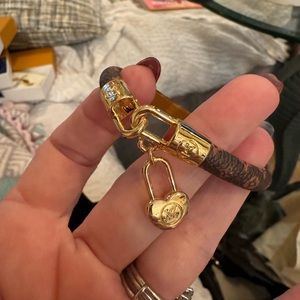 I’ve heart lock bracelet new